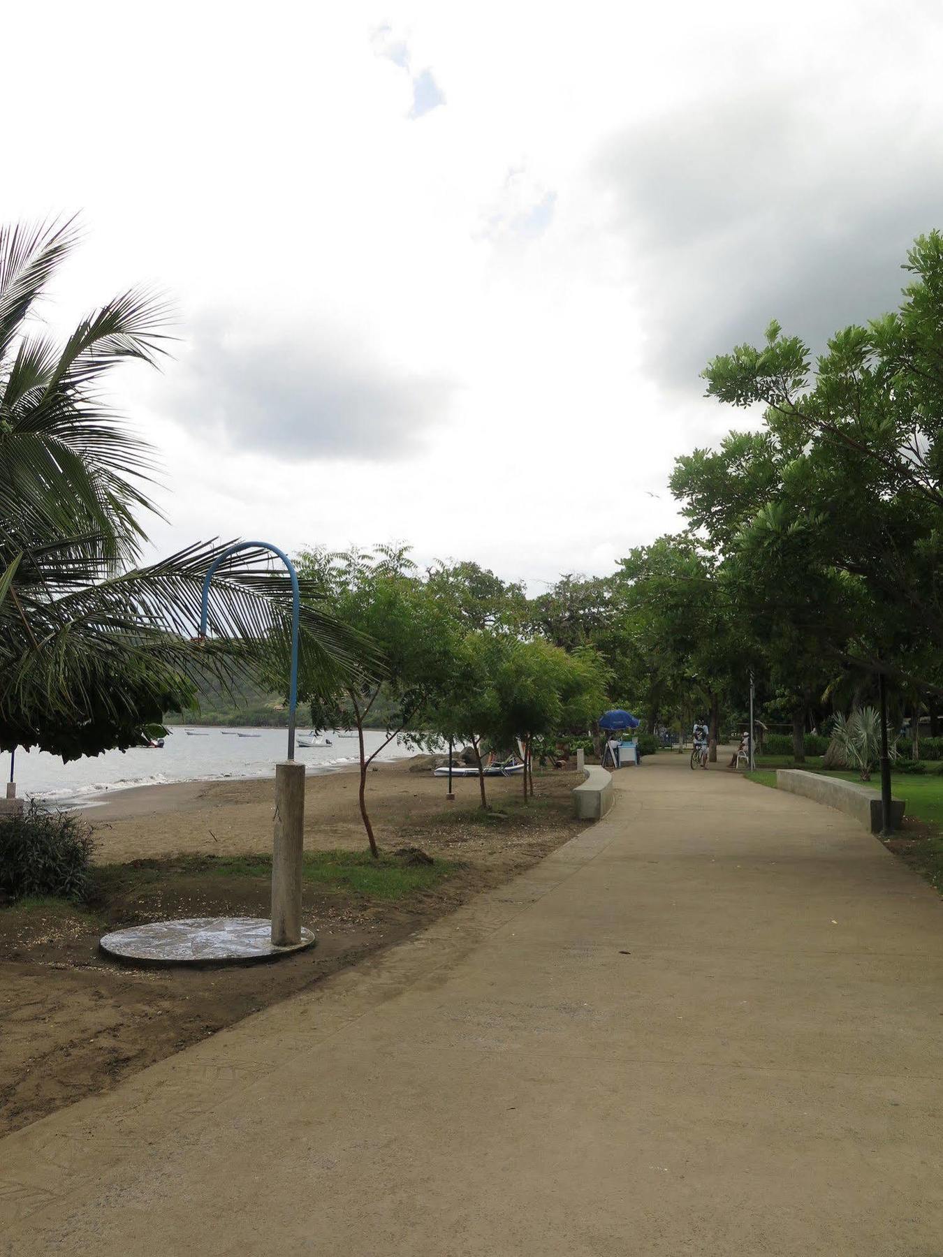 Hotel Savannah Playas del Coco Exterior photo